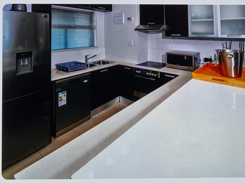 To Let 2 Bedroom Property for Rent in Claremont Western Cape